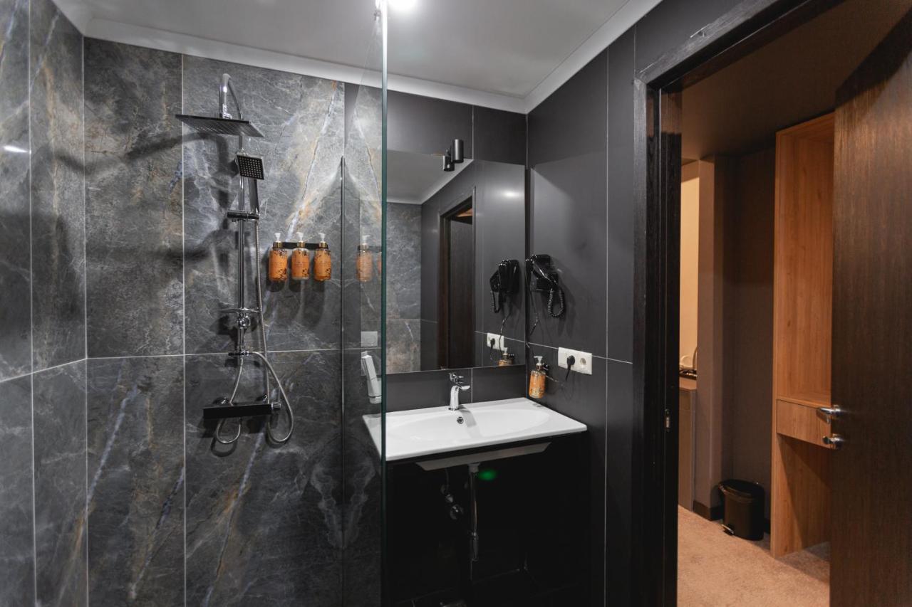 West Inn Georgia كوتايسي المظهر الخارجي الصورة